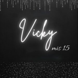 Picture of Vicky XV Años